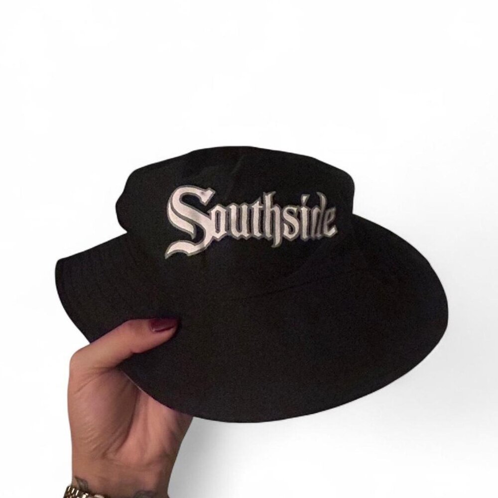 reversible chicago white sox bucket hat